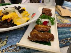 -刘姐啤酒鱼民族演艺餐厅(西街总店)