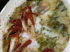 老坛酸菜鱼-江渔兒酸菜魚專門店(顺盈时代广场店)