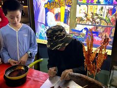 -三亚火车头万人海鲜广场