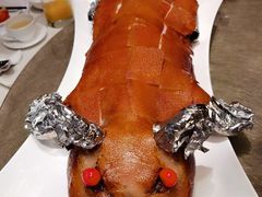 片皮烤乳猪-御宝轩(益丰·外滩源店)