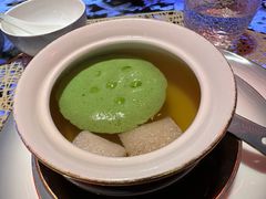 厚竹笙鸡汁炖莲蓬-上座·外滩源