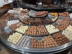 -Laderach 莱德拉(上海环贸iapm店)