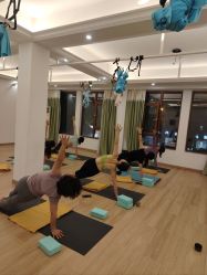 -依灵瑜伽普拉提连锁