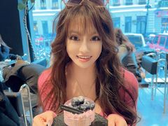 -W COLLECTIVE  DESSERT SHOP