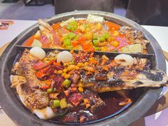 -鸣记脆皮烤鱼(三八广场店)