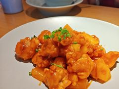 菠萝咕咾肉-蜜桃餐厅·伴山(绿宝广场店)