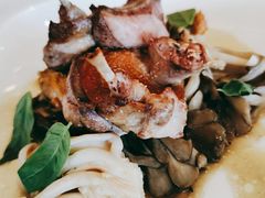 烟熏乳鸽配秋菇-Jean Georges
