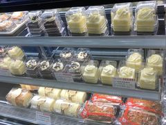 -红宝石·鲜奶小方·海派西点房(南丹店)