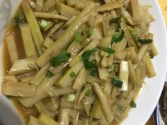 -天乐农家鱼头王(天目湖店)