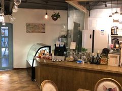 -共舞时光猫咖·狗咖(新街口店)