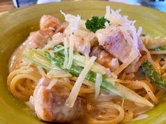 奶油三文鱼芦笋细面-SISTERS BAR RESTAURANT川意酒馆(嘉善老市H楼店)