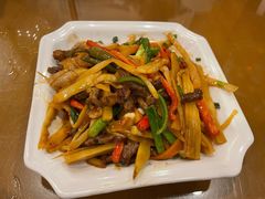 牛肉炒自家腌笋-大唐靓汤江门私房菜(景田店)