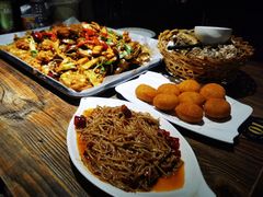 -嗨辣小聚·盘锦河蟹·海鲜烧烤龙虾(盘锦十年好店)