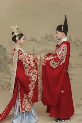 -挪娅婚纱摄影皇家会所