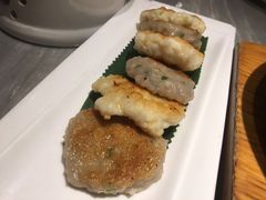 墨鱼饼拼莲藕饼-岭南真味·匠心粤菜(K11店)