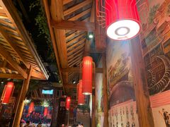 -野山舂·贵州现舂酸汤火锅(鸿通城店)