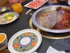 -沸炉重庆老火锅(军事博物馆店)