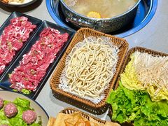-四点金粥底火锅(沂州里店)