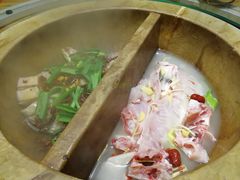 -滇香肴·云南菜蒸汽石锅鱼(云南北路店)