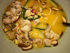 -蜜桃餐厅·伴山(绿宝广场店)