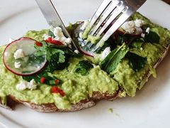 牛油果吐司-Egg•Allday Brunch(襄阳北路店)