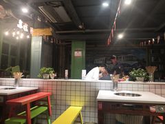 -钢管厂五区小郡肝串串香(奥克斯广场锦城万达店)