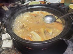 -有一锅·野生菌黑山羊腊排骨火锅(古城北门店)