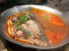 -湊湊火锅·茶憩(打浦桥日月光店)