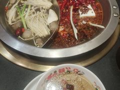 -沸炉重庆老火锅(军事博物馆店)