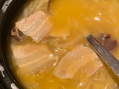 铁锅酸菜白肉炖-小南洋海景餐厅(深圳湾店)