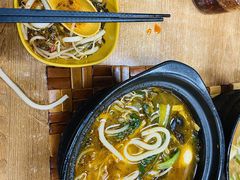 -天瑞福云南过桥米线(十里河店)