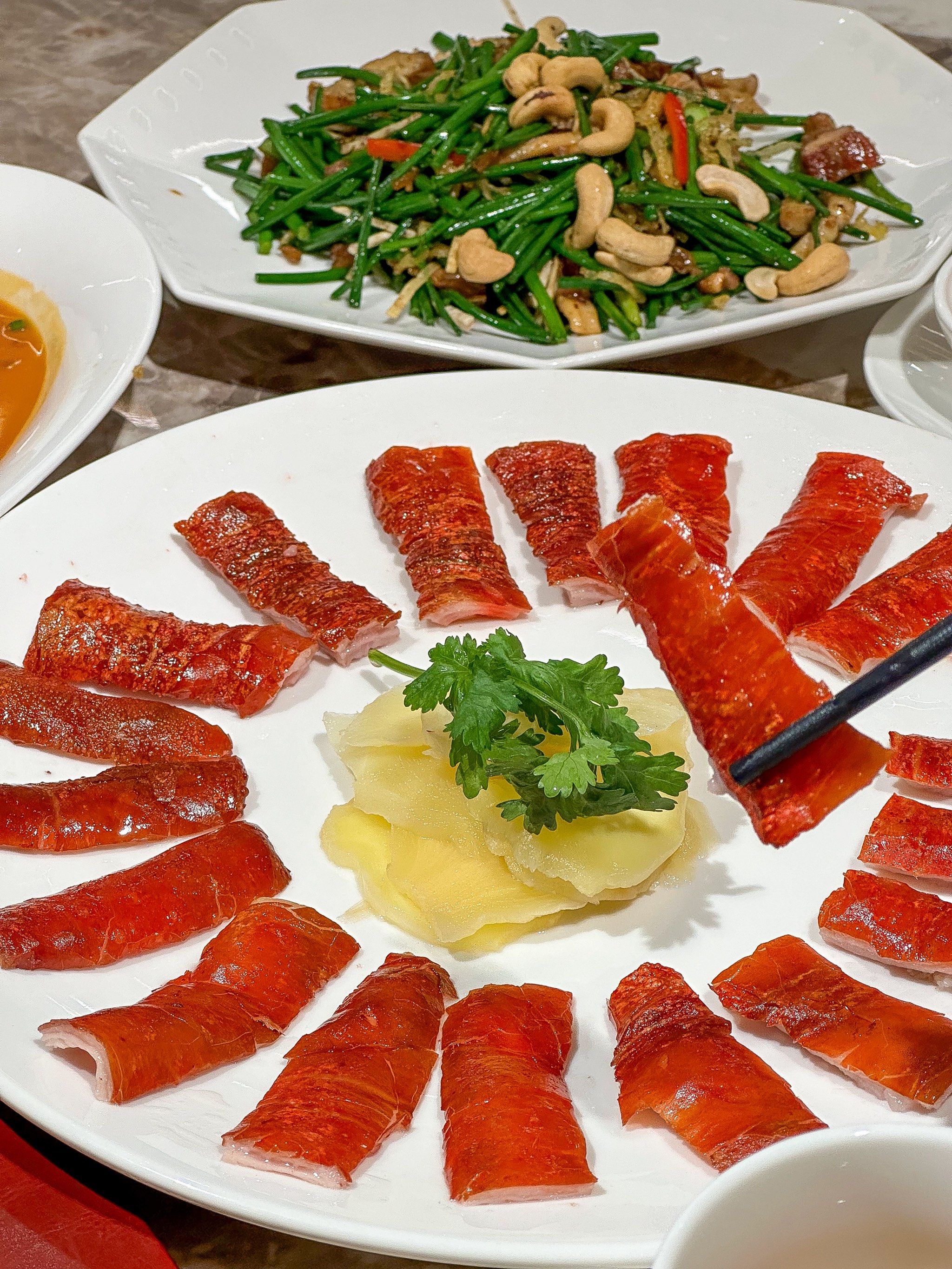 谁懂这种脆皮大肠的好吃程度.🥺