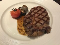 -恰餐厅及酒吧 CHAR Bar & Grill (北京丽都皇冠假日店)