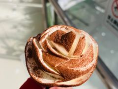 可可玫瑰熔岩蛋卷-DQ·蛋糕·冰淇淋(河东万达店)