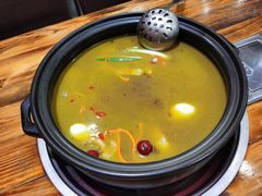 -菌之家·专业纯野生菌火锅·特色炒菌