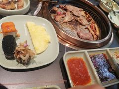 -梨花甄选自助烤肉(小寨原力场店)