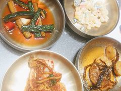 -草家酱蟹炭火烤肉店(珲春南路二店)