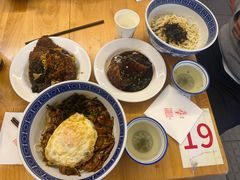 -沪西老弄堂面馆(定西路店)