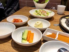 餐前小菜-釜山火炉韩式炭火烤肉(欧洲城店)