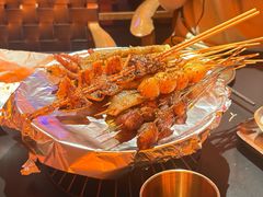 -何师烧烤·香辣蟹·川菜·30年老品牌(太古里旗舰店)