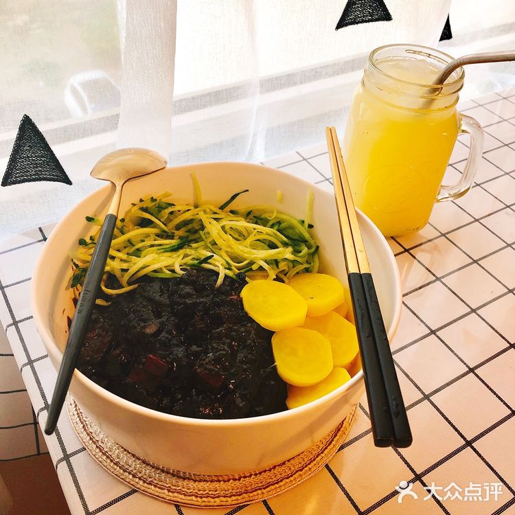 🎈生活需要仪式感🎈周末自制韩式炸酱面😋