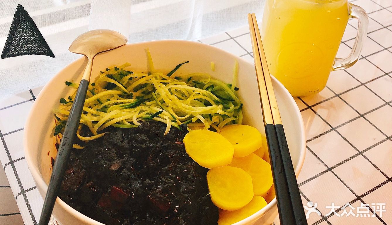 🎈生活需要仪式感🎈周末自制韩式炸酱面😋