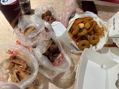 -绝味鸭脖(龙阳路生活广场店)
