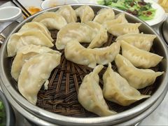 至尊虾仁烫面角-老王烫面角(北京路店)