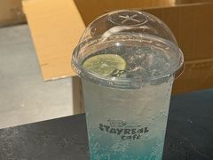 -StayReal Cafe(长宁来福士广场东八区店)