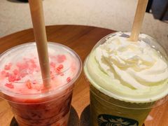 草莓酸奶星冰乐-星巴克(凯德晶萃店)