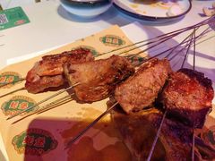 爆汁肉王-蚝堡海鲜·威海菜·海肠捞饭·烧烤·亚洲吃蚝公司(幸福门店)