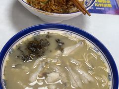 -明呈黄鱼面馆(斜土路店)