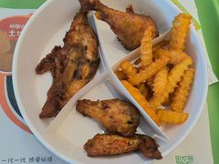 -麦当劳(南宁东站A22检票口楼上)