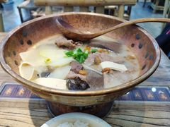 -成都你六姐·牛肉冒菜(上海环宇荟店)